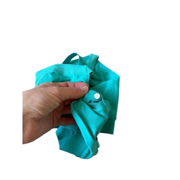 Lululemon Tiffany Blue Sports Bras size 6 Athletic - Picture 3 of 4